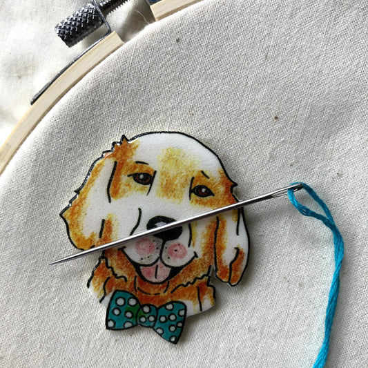 Golden Retriever Needle Minder: Cross Stitch Embroidery Magnet