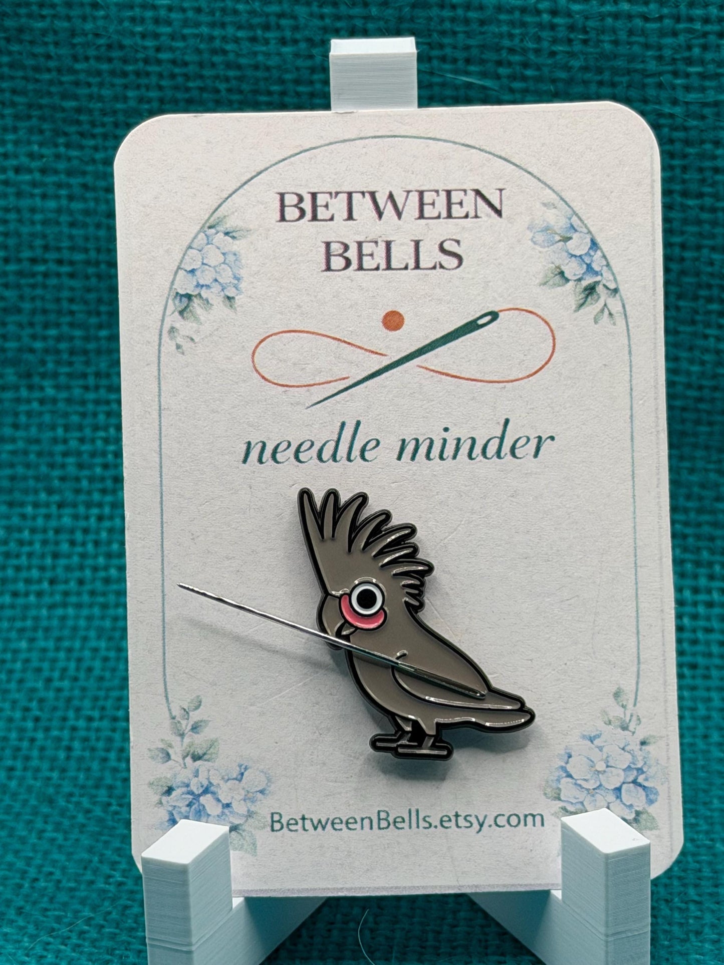 Black Palm Cockatoo Needle Minder | Exotic Bird Magnet | Parrot Lover Gift | Cross Stitch Needle Holder
